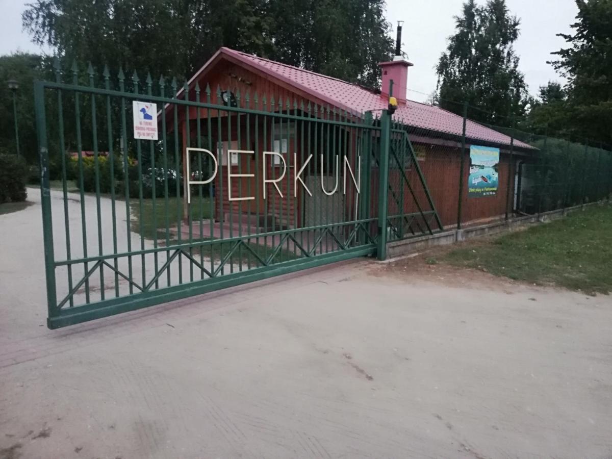 Domek Letniskowy Marmar Pierkunowo Luaran gambar